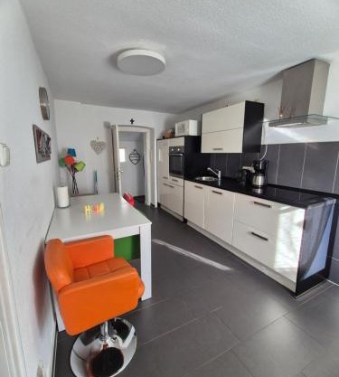 Puppenstube mir 2 Zimmer anstatt 3 Zimmer