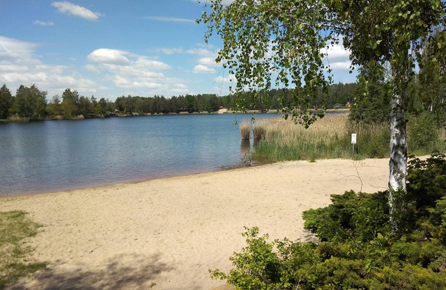 Pure vacation in our "See-Ferienwohnung 4" directly at the Möhlauer See. Our largest apartment has approx. 85 square meters of living space