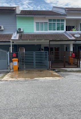 Purple TownHouse 9pax 3R2B Wifi