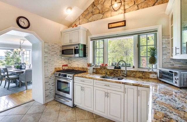 Putnam Valley Vacation Rental: Patio & Lake Views!