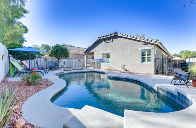 Putting Green & Fenced Yard: Charming Gilbert Home