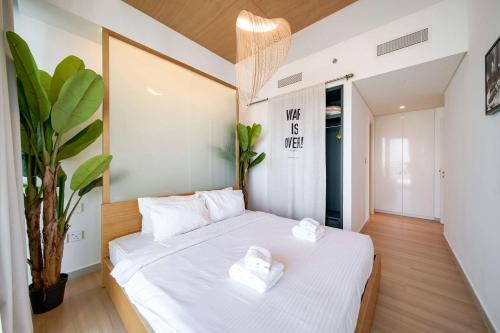 PVH - 2BR Artistic Retreat in Downtown Views 2