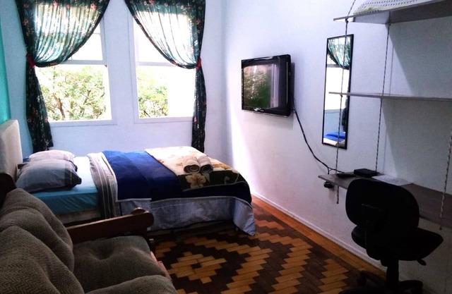 Quarto Individual no Sobrado Centro Histórico em Porto Alegre
