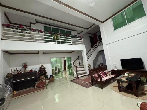 Q Home