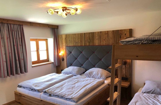 Quadruple Room - Berggasthof Obere Firstalm