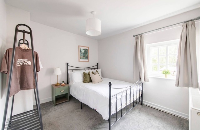Quaint and Inviting Home | City Centre Location