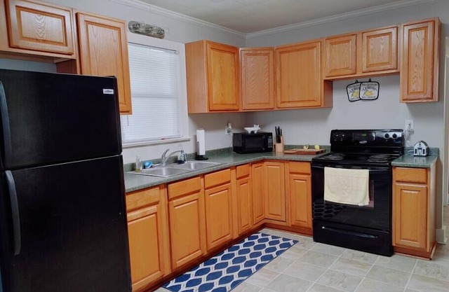 Quaint Country 2BR Home 5 minutes to Marksville