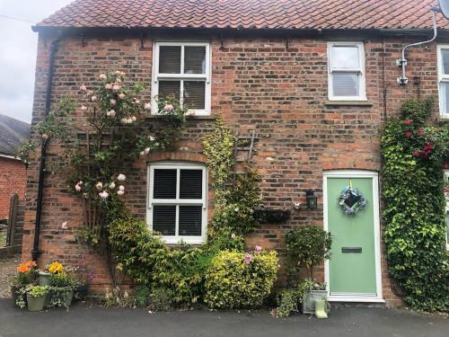Quaint Country Cottage