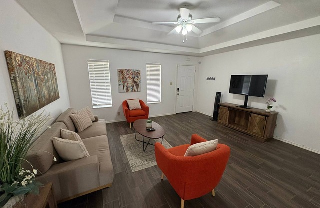 Quaint & Cozy 3BR - pets welcome!