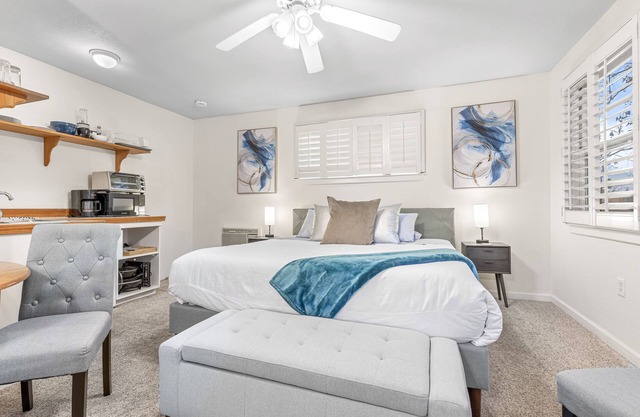 Quaint Downtown Ashland Studio- pet friendly!