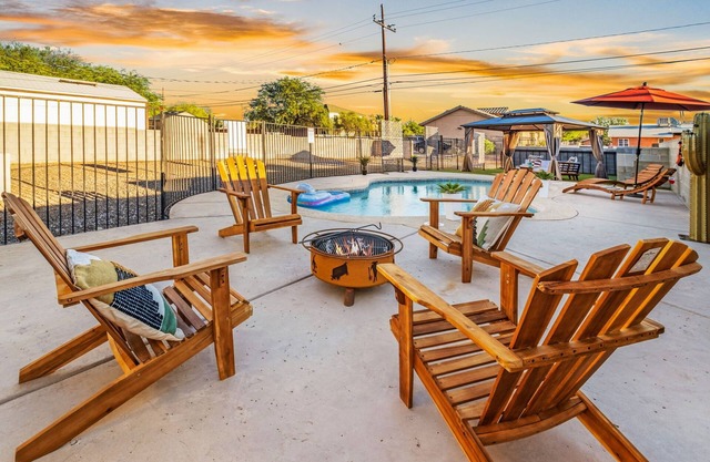 Quaint Sunny Oasis - Swim - Play - Relax