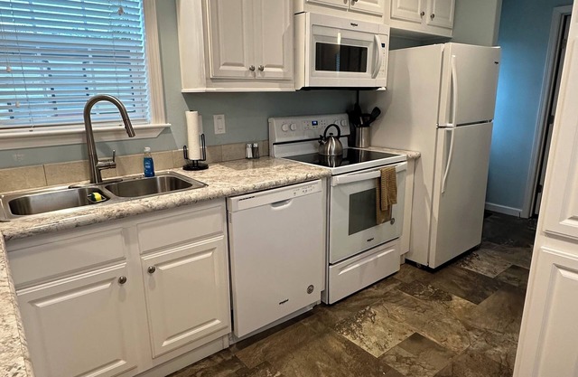 Quaint Tiny Home in RV Resort