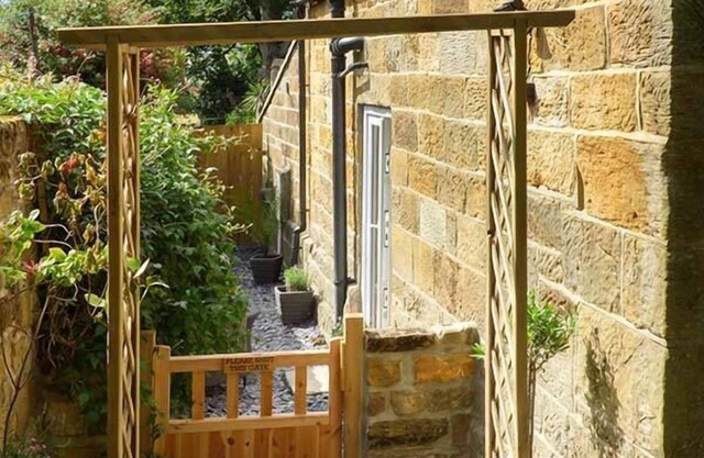 Quakers Cottage