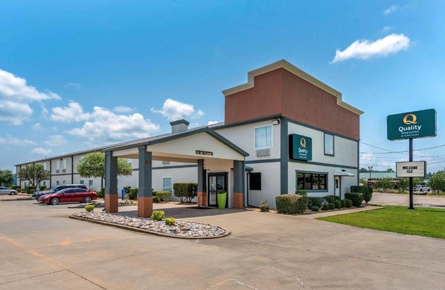 Quality Inn & Suites Demopolis