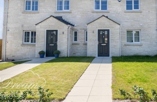 QUARRY TRAILS, family friendly, with a garden in Easton, Portland