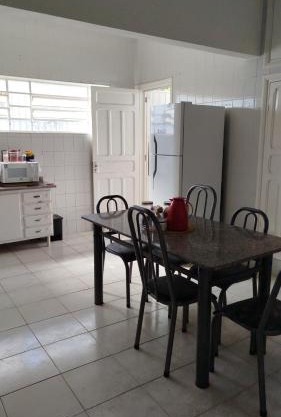 Quarto econômico