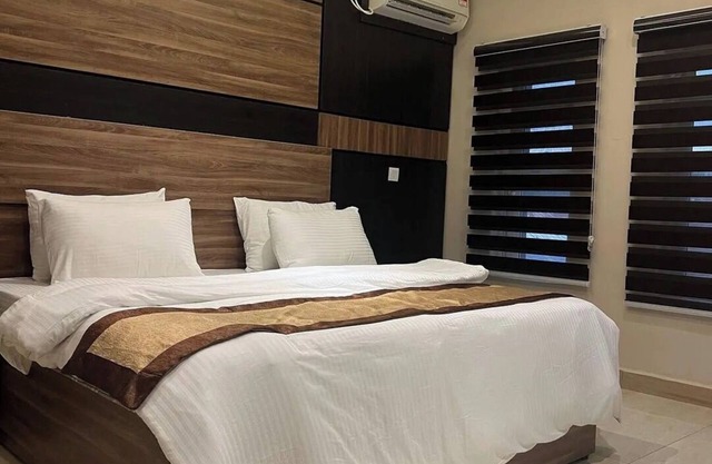Quayy Apartments and Suites