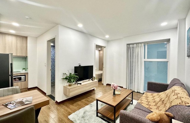 Queen Apartment West Lake
