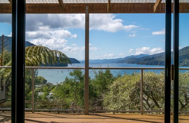 Queen Charlotte Sound Holiday home