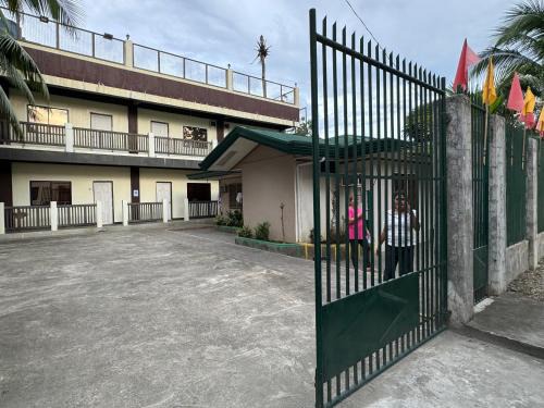 Queen Express-Inn