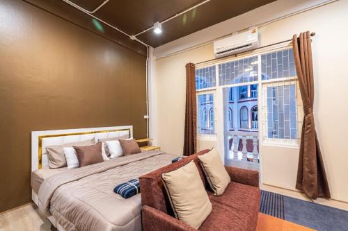 Queen On Street Guest House