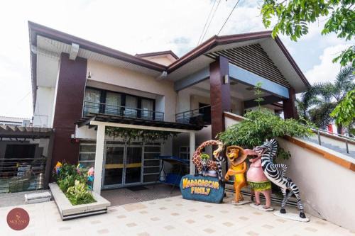 Quezon Premier Hotel - Candelaria