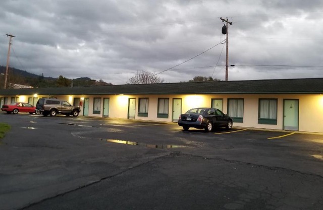 Quick Stop Motel