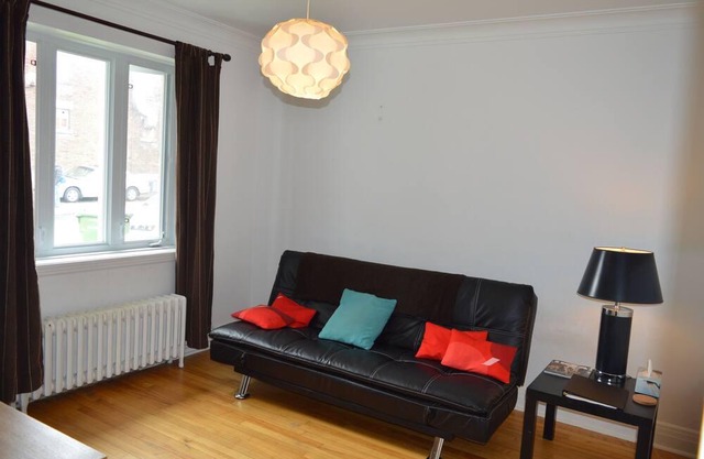 Quiet 2-Bedroom-Furnished Apart, Large Garden, Parking available, Subway Nearby