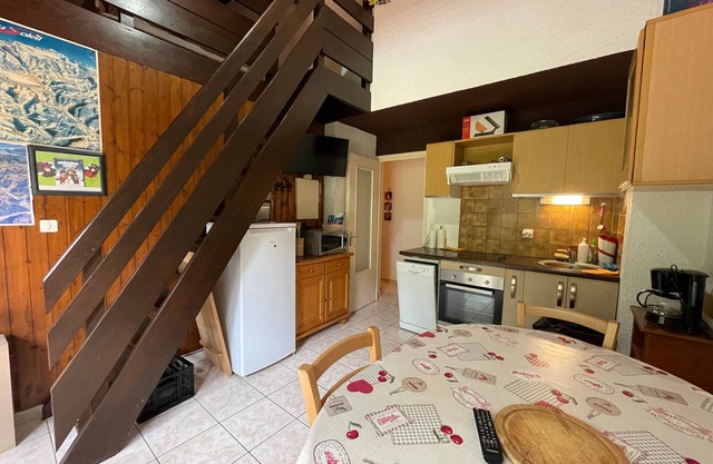 Quiet 2-room apartment with parking, near Portes du Soleil