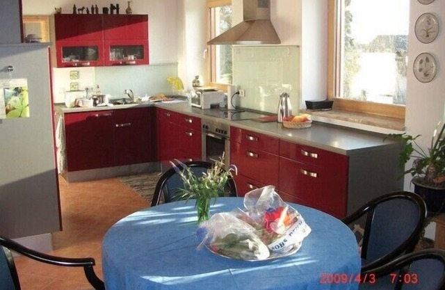 Quiet 2-room maisonette. in an ecological solar house, in the north of Nuremberg