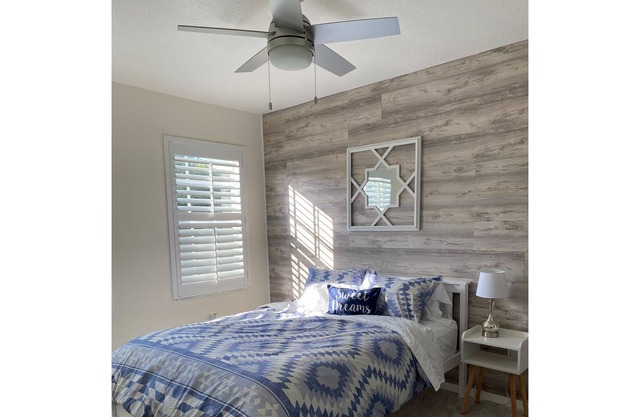 Quiet 2BR Apartment with W/D & Garage