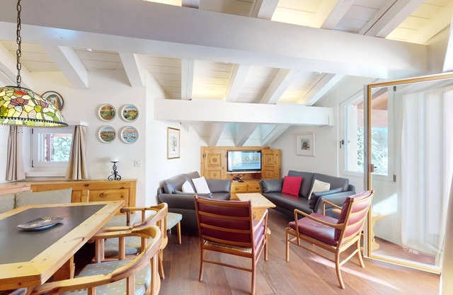 Quiet 4-roomed apartment in the attic.