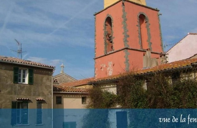 Quiet 45 m² apartment in a beautiful building of the old village of Saint-Tropez