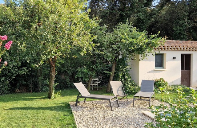 Quiet, air-conditioned Provencal house.