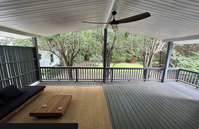 Quiet and Cozy 2-bedroom house in charming Greensboro with WiFi, AC