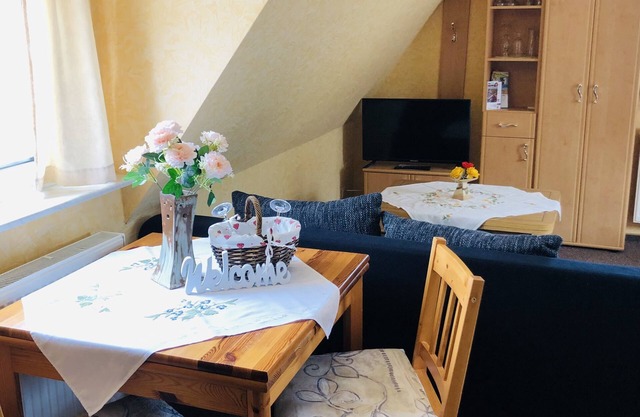 Quiet apartment - Ideal for couples - A forest walk from the beach