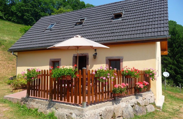 Quiet cottage for 5 people