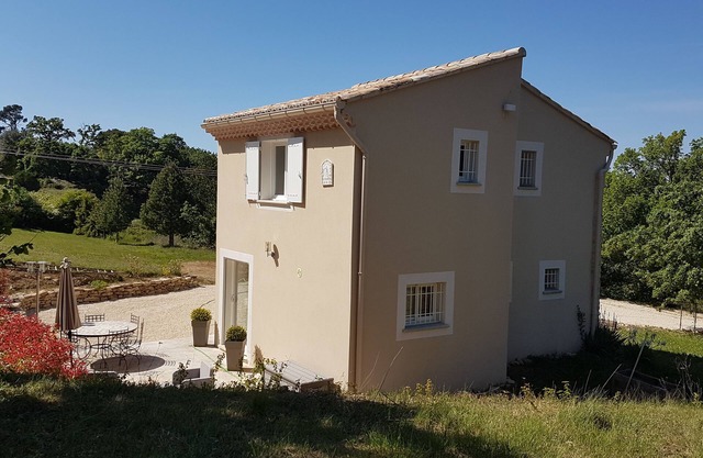 Quiet country villa, not overlooked