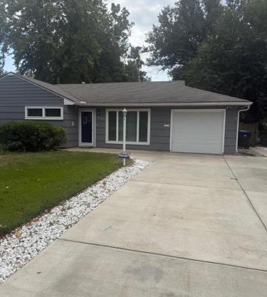 Quiet Cozy Haven for Relaxation & Work in Topeka, Kansas