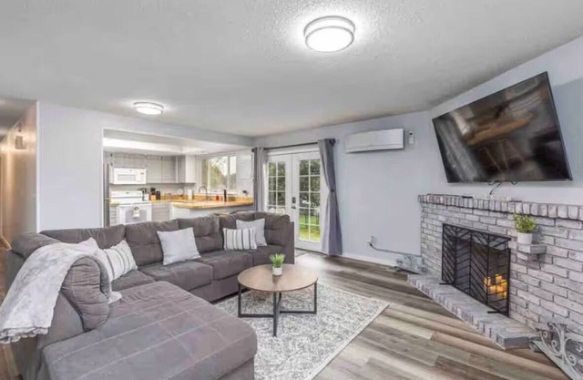 Quiet & Cozy South Richland Home