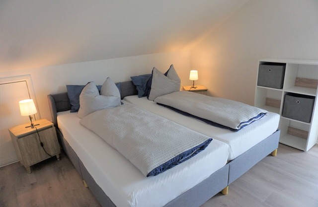 Quiet, family-friendly vacation apartment with balcony in the Rhön