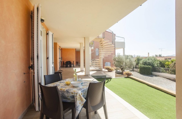 Quiet Flat “Appartamento 2” with Mountain View, Terrace, Garden & A/C