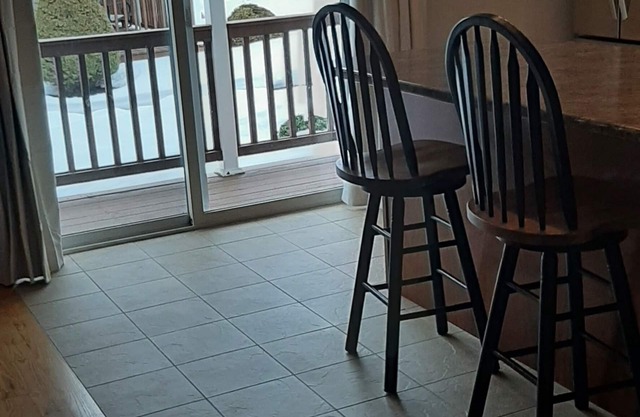 Quiet great location 2 bedroom close to Portland Westbrook Condo summer rental