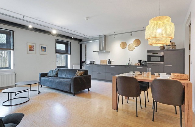 Quiet ground-floor apartment on the land side with a bunk bed.