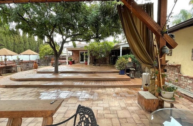 Quiet Guest House With Character in Orange next to Anaheim, Orange County