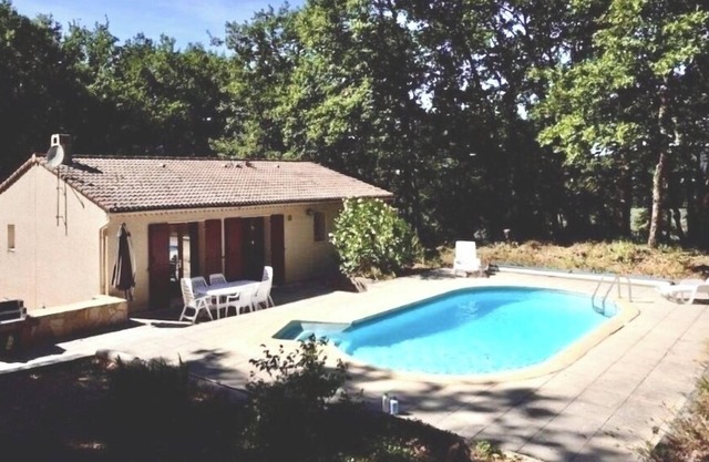 Quiet Holiday Home with Pool 🏊‍♂️