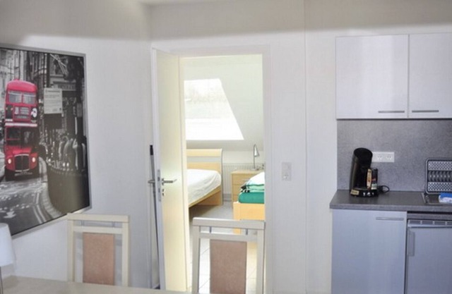 Quiet holiday apartment in Neuss-Grefrath