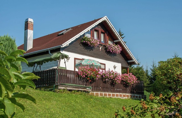 Quiet holiday home in Altenfeld Thuringia with a large garden