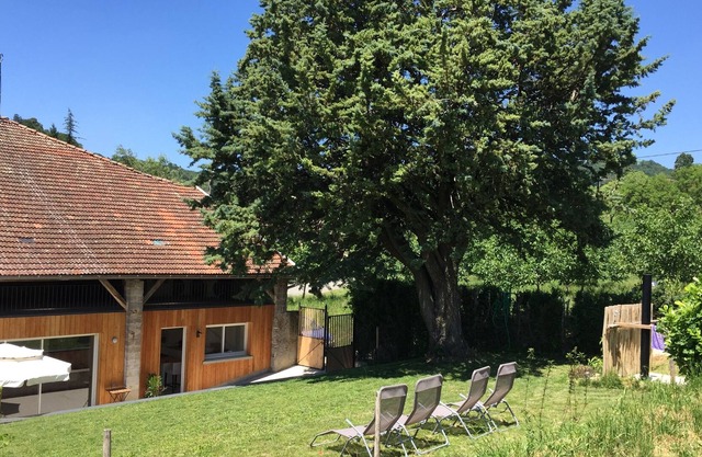 Quiet house at the foot of the castle