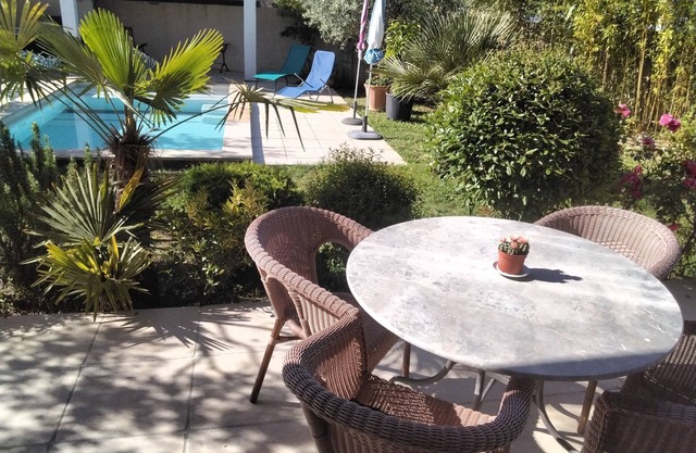 Quiet house with swimming pool in Anduze at the foot of the Cevennes mountains